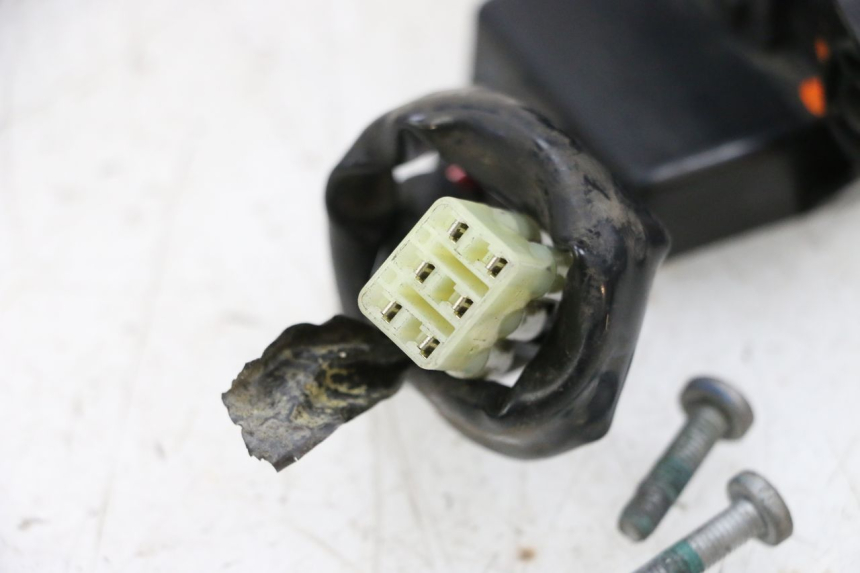 photo de TRANSPONDERANTENNE YAMAHA XMAX X-MAX 125 (2006 - 2009) - Alternative Perspektive