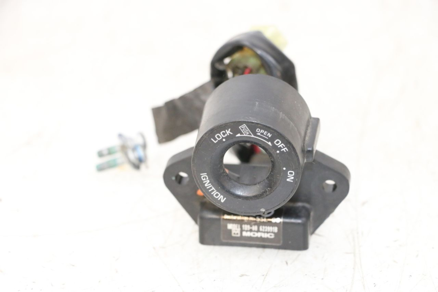 photo de TRANSPONDERANTENNE YAMAHA XMAX X-MAX 125 (2006 - 2009) - Oberflächenzustand und Material