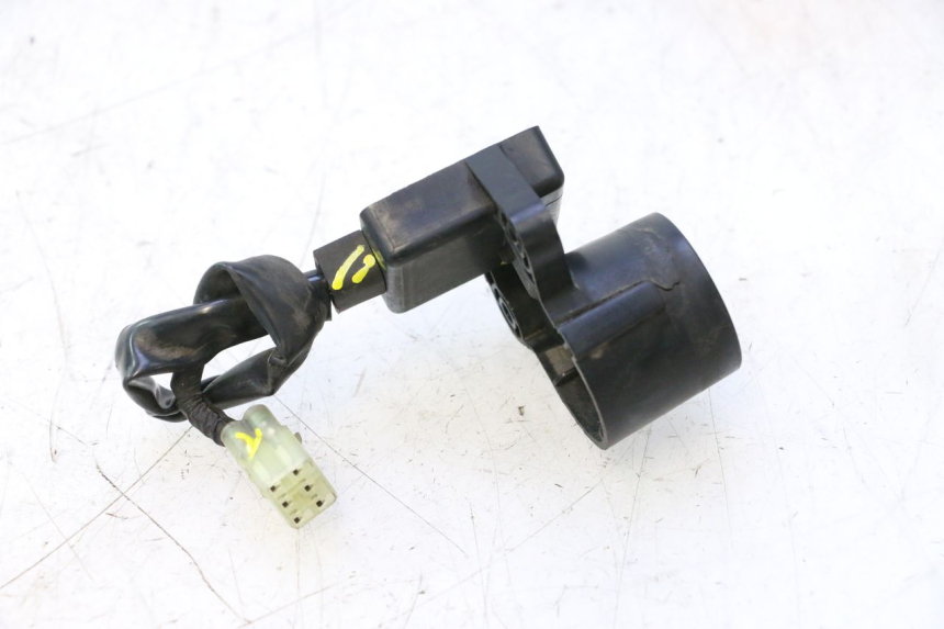 photo de TRANSPONDERANTENNE YAMAHA XMAX X-MAX 125 (2006 - 2009) - Alternative Perspektive