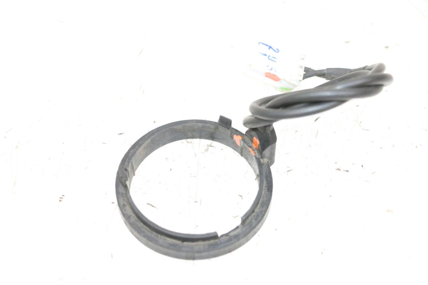 photo de TRANSPONDER-ANTENNE PIAGGIO X8 125 (2004 - 2007) - Alternative Perspektive