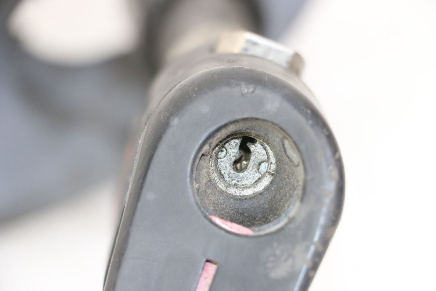 photo de DIEBSTAHLSICHERUNG PEUGEOT SPEEDFIGHT 100 (1997 - 2007) - Detailansicht des Bauteils