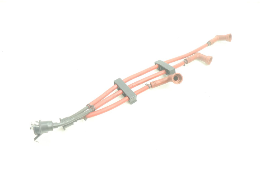 photo de ZÜNDKERZENSTECKER YAMAHA WAVE RUNNER GP R 1200 (2000 - 2003) - Details der Befestigungspunkte