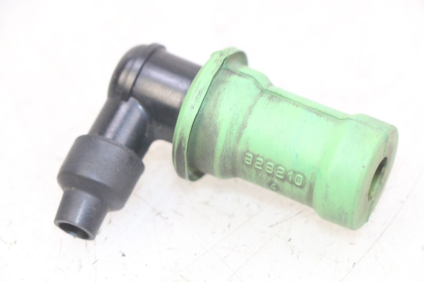 photo de ZüNDKERZENSTECKER PIAGGIO X8 125 (2004 - 2007) - Zoom auf Gebrauchszustand