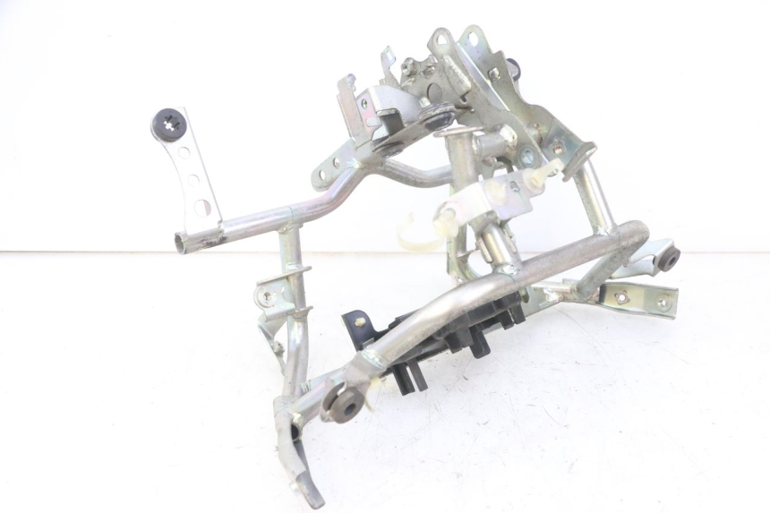 photo de VORDERER GITTERTRÄGER HONDA FORZA ABS 300 (2013 - 2017) - Detailansicht des Bauteils