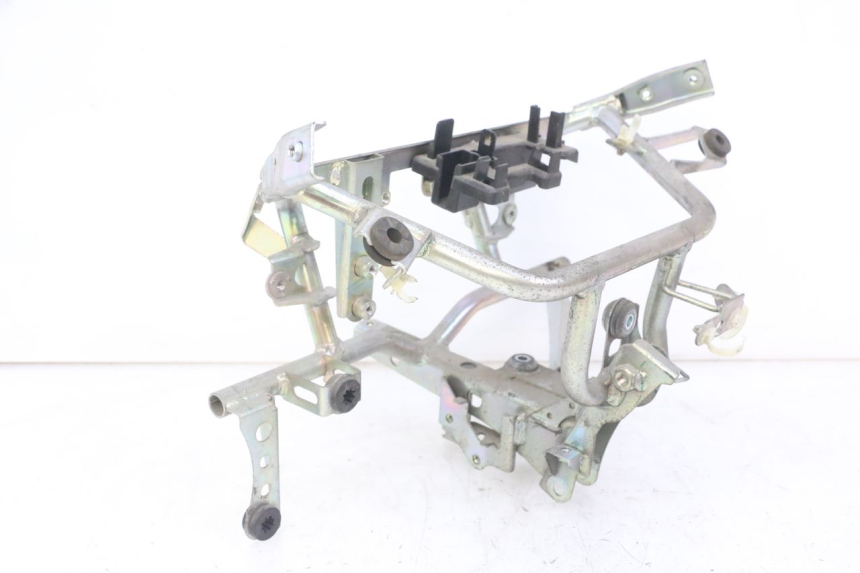 photo de VORDERER GITTERTRÄGER HONDA FORZA ABS 300 (2013 - 2017) - Details der Befestigungspunkte