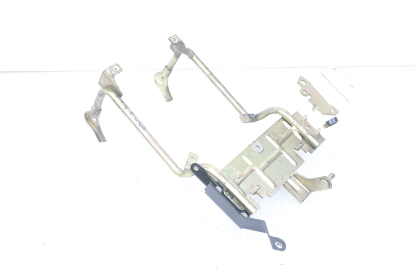 photo de VERKLEIDUNGSHALTER PEUGEOT JET FORCE CARBU 50 (2003 - 2016) - Technische Nahaufnahme