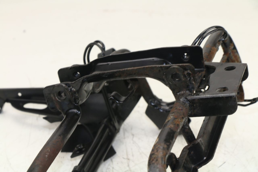 photo de VERKLEIDUNGSHALTER SYM JOYRIDE 125 (2002 - 2009) - Alternative Perspektive