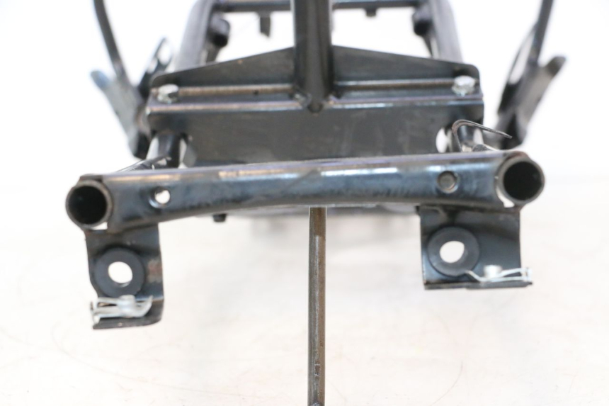 photo de VERKLEIDUNGSHALTER PIAGGIO MP3 500 (2016 - 2018) - Detailansicht des Bauteils