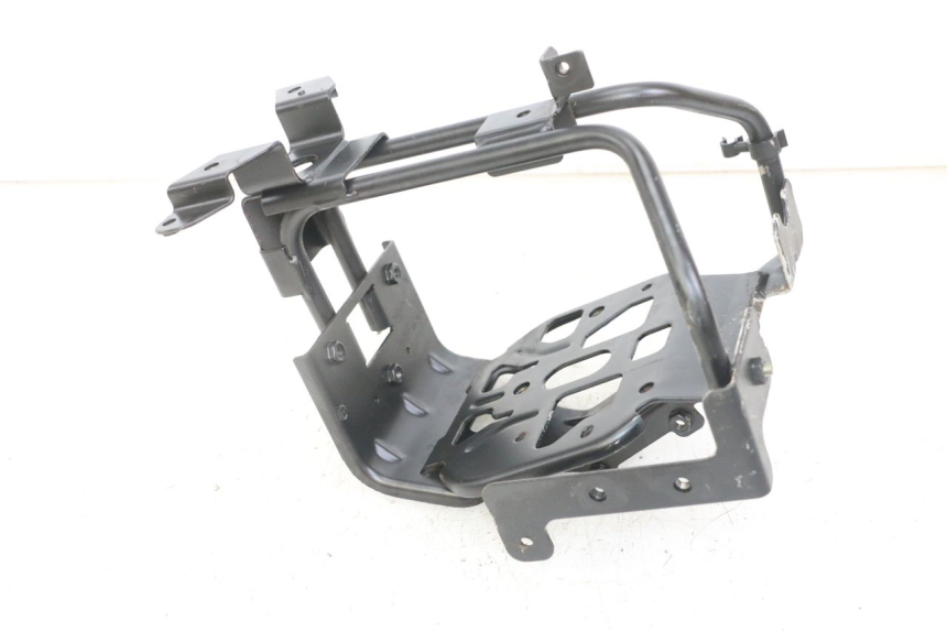 photo de VERKLEIDUNGSHALTER PEUGEOT SATELIS 125 (2013 - 2018) - Technische Nahaufnahme