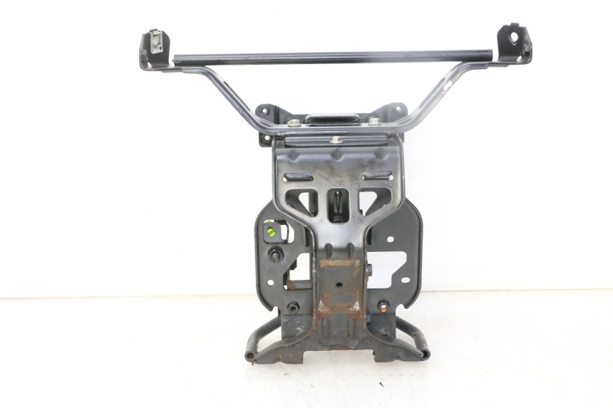 photo de VERKLEIDUNGSHALTER PEUGEOT SATELIS 125 (2013 - 2018) - Detailansicht des Bauteils