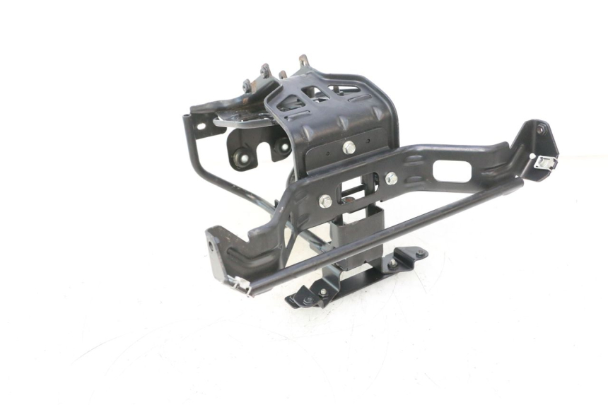photo de VERKLEIDUNGSHALTER PEUGEOT SATELIS 125 (2013 - 2018) - Detailansicht des Bauteils