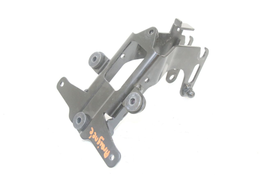 photo de VERKLEIDUNGSHALTER YAMAHA TRACER 7 700 (2020 - 2024) - Technische Nahaufnahme