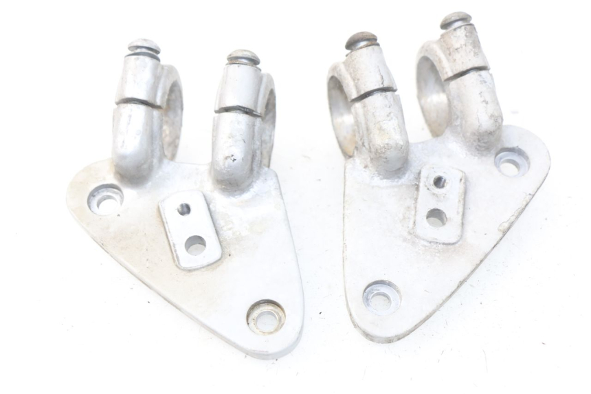 photo de VERKLEIDUNGSHALTER GILERA DNA 50 (2000 - 2007) - Hauptansicht