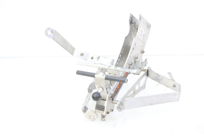 photo de VERKLEIDUNGSHALTER KTM SUPERENDURO R 950 (2005 - 2009) - Zoom auf Gebrauchszustand