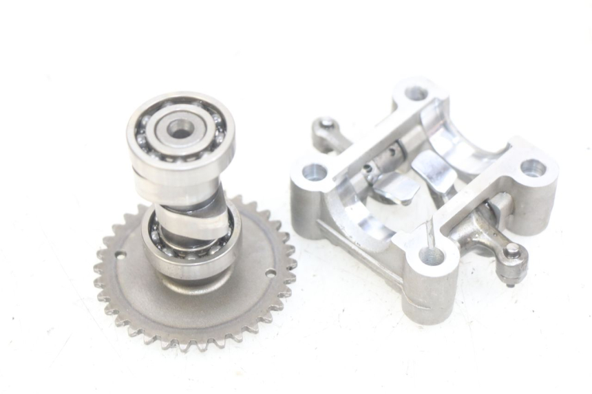 photo de NOCKENWELLE KYMCO AGILITY 16+ 4T 50 (2018 - 2023) - Details der Befestigungspunkte