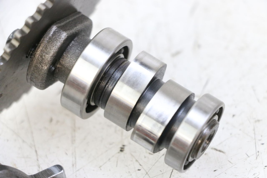 photo de NOCKENWELLE  PEUGEOT KISBEE 4T 50 (2018 - 2022) - Details der Befestigungspunkte