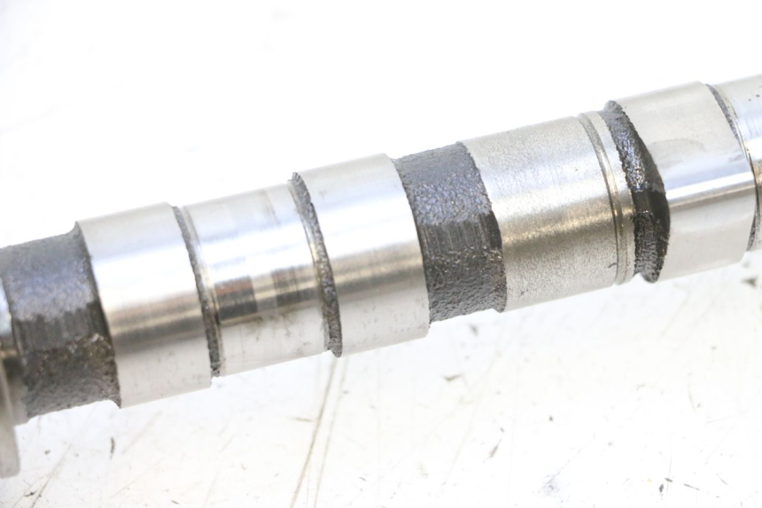 photo de EINLASSNOCKENWELLE YAMAHA XJ6 ABS 600 (2008 - 2016) - Zoom auf Gebrauchszustand