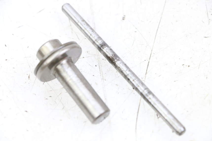 photo de KUPPLUNGSWELLE SUZUKI GSR 750 (2011 - 2017) - Zoom auf Gebrauchszustand