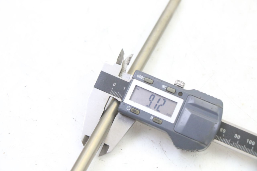 photo de KUPPLUNGSWELLE BMW K 75 RT 750 (1989 - 1997) - Zoom auf Gebrauchszustand