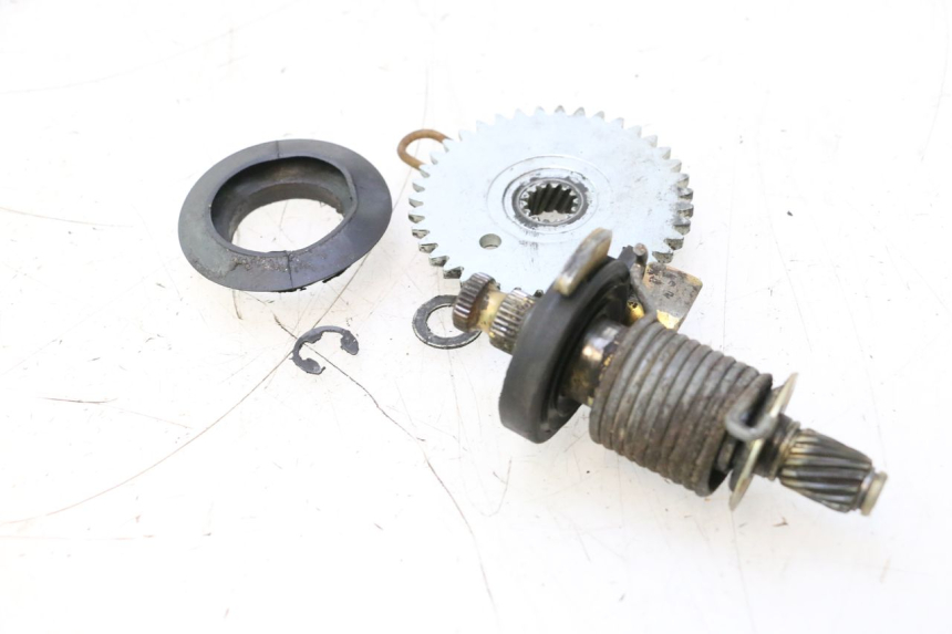 photo de KICKSTARTERWELLE PEUGEOT 103 SPX CLIP 50 (1989 - 1992) - Alternative Perspektive
