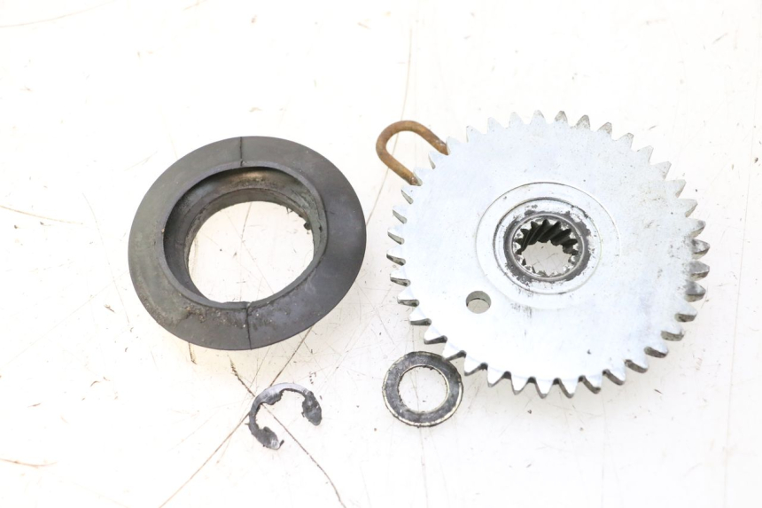 photo de KICKSTARTERWELLE PEUGEOT 103 SPX CLIP 50 (1989 - 1992) - Details der Befestigungspunkte