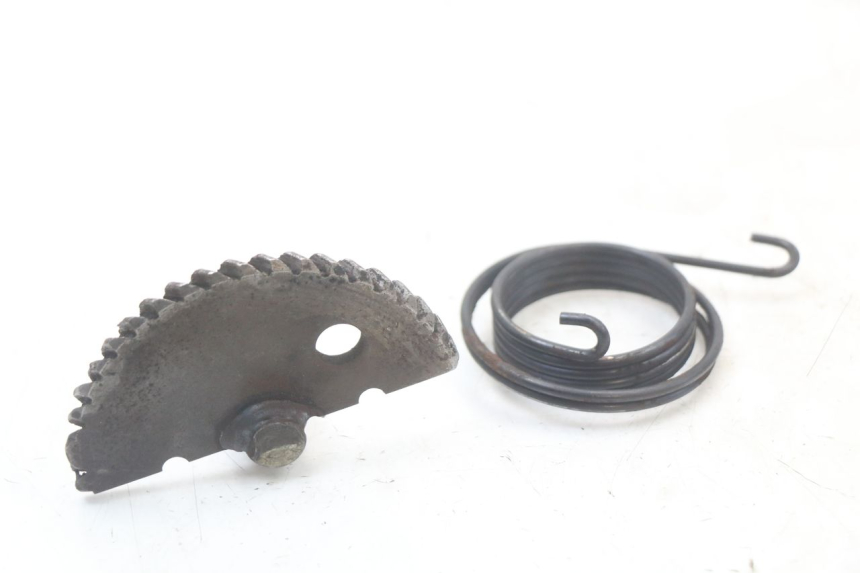 photo de KICKSTARTERWELLE PEUGEOT STREETZONE 4T 50 (2018 - 2023) - Zoom auf Gebrauchszustand