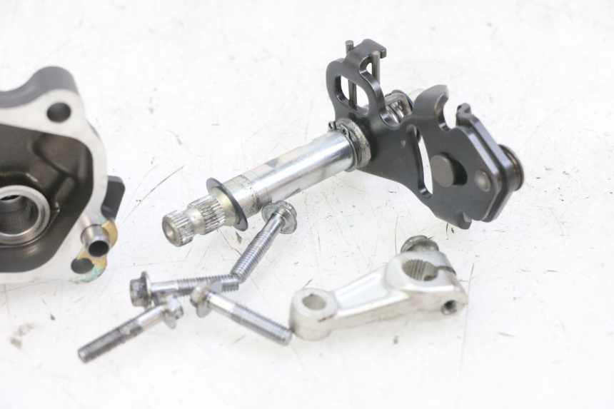 photo de ANTRIEBSWELLE HONDA CB R 1000 (2018 - 2023) - Zoom auf Gebrauchszustand