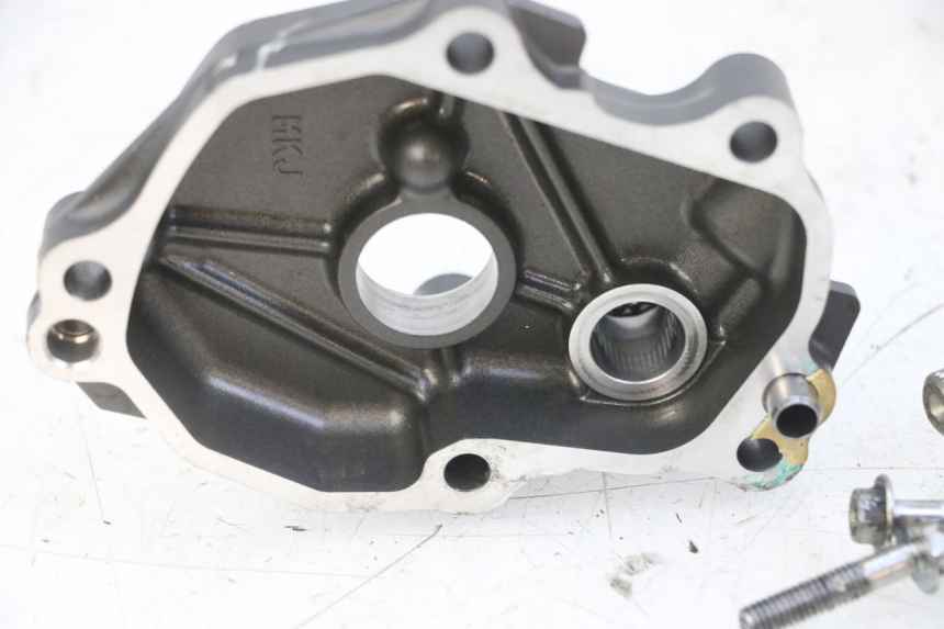 photo de ANTRIEBSWELLE HONDA CB R 1000 (2018 - 2023) - Technische Nahaufnahme