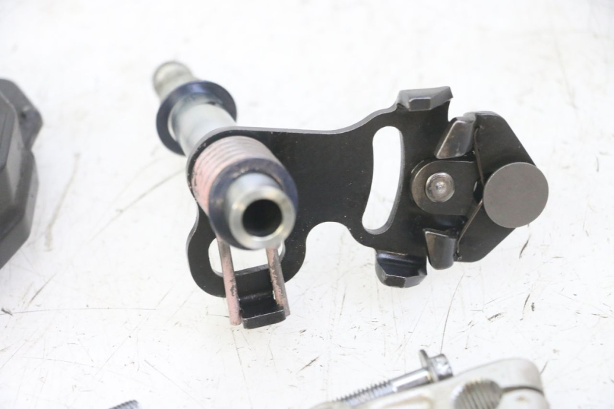 photo de ANTRIEBSWELLE HONDA CB R 1000 (2018 - 2023) - Geprüftes Gebrauchtteil