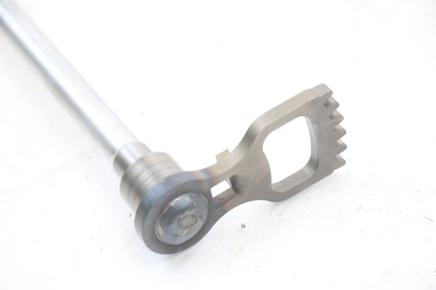 photo de ANTRIEBSWELLE SUZUKI GSF S BANDIT 600 (2000 - 2004) - Detailansicht des Bauteils