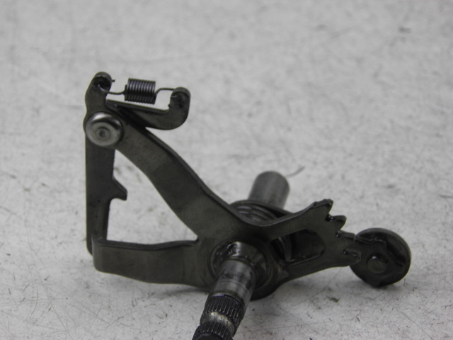 photo de ANTRIEBSWELLE YAMAHA XJ F 900 (1983 - 1994) - Zoom auf Gebrauchszustand