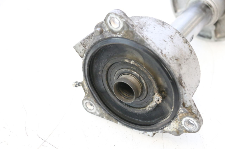 photo de ANTRIEBSWELLE  YAMAHA WAVE RUNNER GP R 1200 (2000 - 2003) - Technische Nahaufnahme