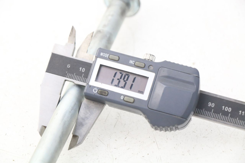 photo de SCHWINGARMACHSE HONDA CA REBEL 125 (1995 - 2001) - Alternative Perspektive