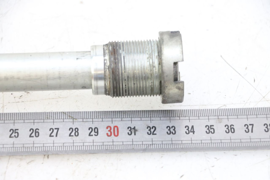 photo de SCHWINGENACHSE HONDA CBR RR FIREBLADE 900 (1992 - 1994) - Detailansicht des Bauteils