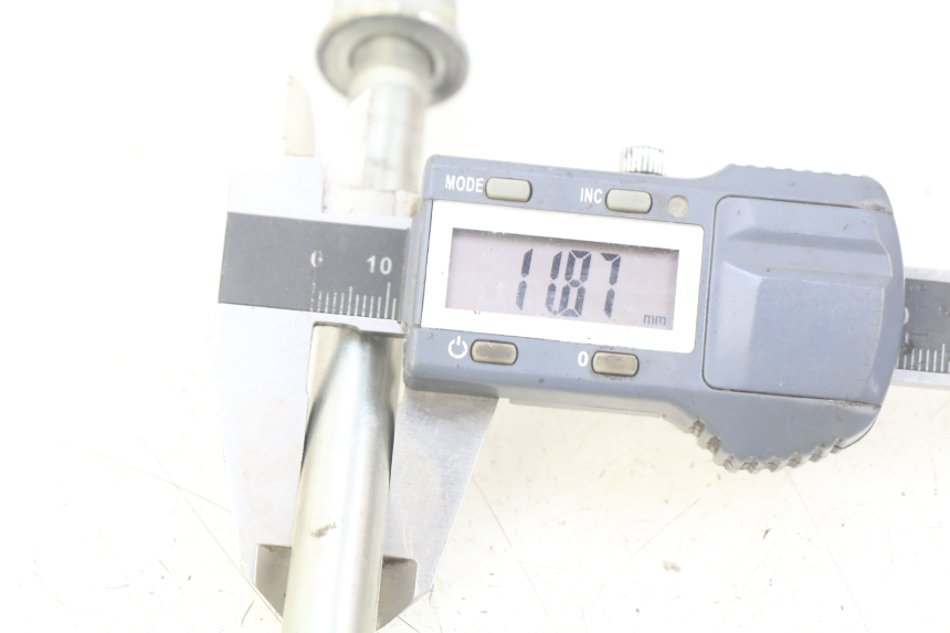 photo de SCHWINGARMACHSE HONDA CRF CR-F 125 (2022 - 2023) - Technische Nahaufnahme