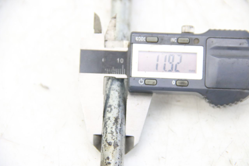 photo de SCHWINGARMACHSE HONDA CRF CR-F 100 (2004 - 2013) - Zoom auf Gebrauchszustand