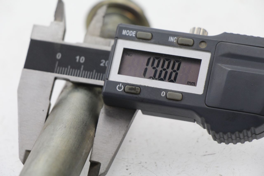 photo de SCHWINGARMACHSE SUZUKI GSF N BANDIT 600 (2000 - 2004) - Detailansicht des Bauteils