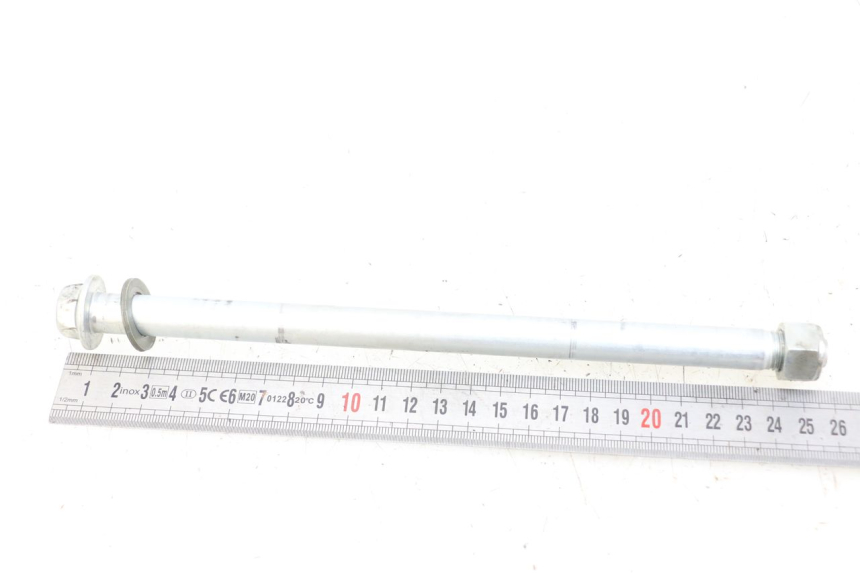 photo de SCHWINGENACHSE SUZUKI GZ MARAUDER 125 (1998 - 2004) - Zoom auf Gebrauchszustand