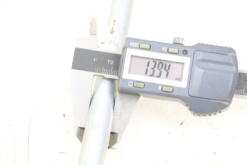 photo de SCHWINGENACHSE SUZUKI GZ MARAUDER 125 (1998 - 2004) - Alternative Perspektive