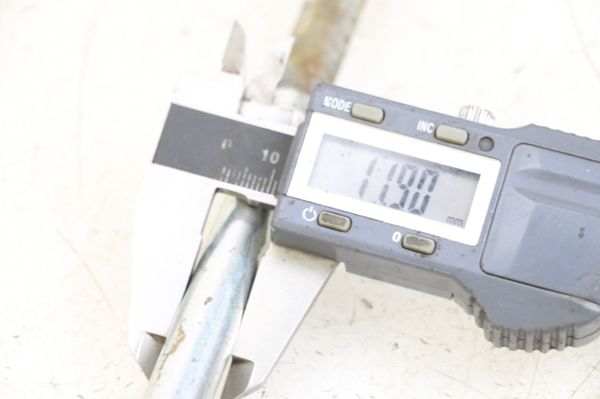 photo de SCHWINGARMACHSE KAWASAKI KX L 85 (2022 - 2024) - Zoom auf Gebrauchszustand