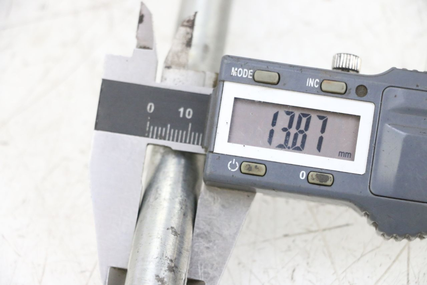 photo de SCHWINGENACHSE HONDA NSR R 125 (1994 - 2003) - Detailansicht des Bauteils