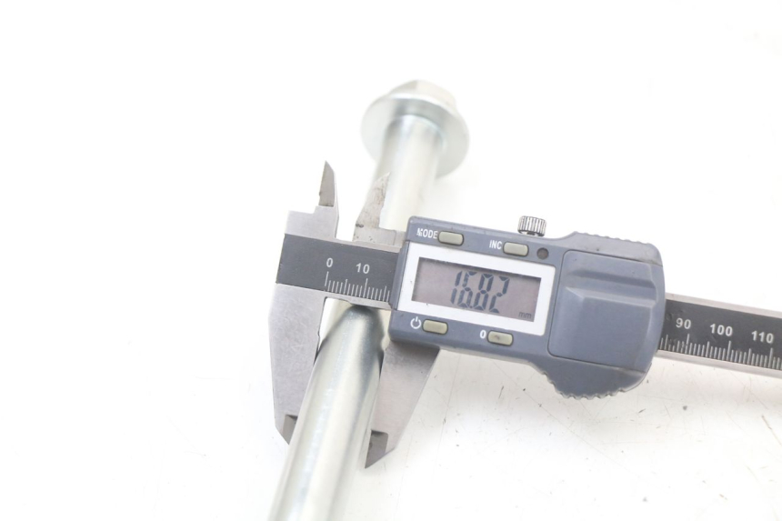 photo de SCHWINGENACHSE ROYAL ENFIELD CONTINENTAL GT 650 (2019 - 2024) - Technische Nahaufnahme