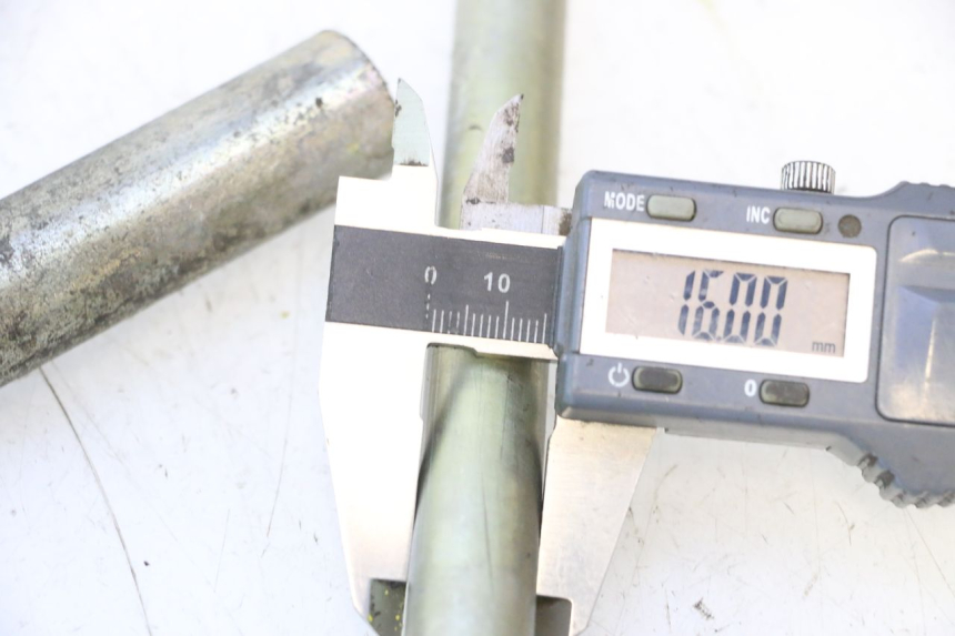 photo de SCHWINGENACHSE MZ RT 125 (2000 - 2008) - Zoom auf Gebrauchszustand