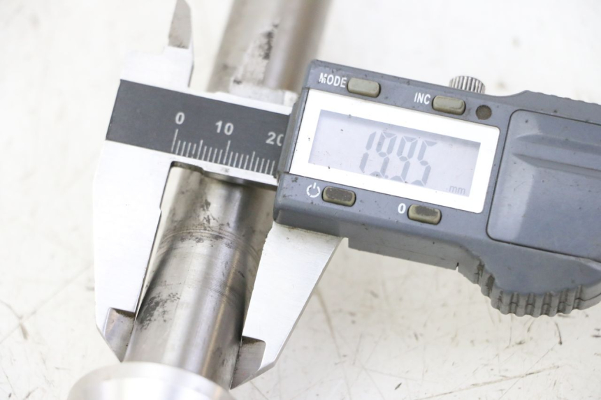 photo de SCHWINGENACHSE TRIUMPH SPRINT 900 (1995 - 1998) - Technische Nahaufnahme