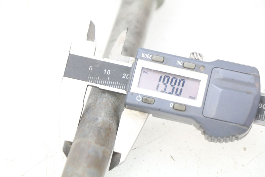 photo de SCHWINGARMACHSE SUZUKI SV N 650 (1999 - 2002) - Zoom auf Gebrauchszustand