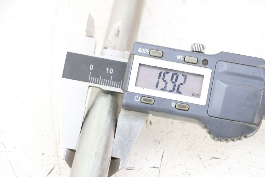 photo de SCHWINGENACHSE YAMAHA TRACER 7 700 (2020 - 2024) - Detailansicht des Bauteils