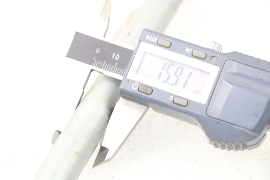 photo de SCHWINGENACHSE YAMAHA XJ600 XJ DIVERSION 600 (1992 - 1997) - Alternative Perspektive