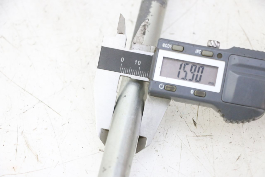 photo de SCHWINGENACHSE YAMAHA YFM R RAPTOR 250 (2008 - 2014) - Detailansicht des Bauteils