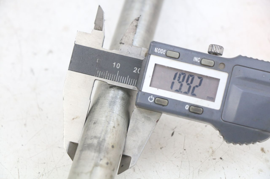 photo de SCHWINGARMACHSE KAWASAKI Z 750 (2007 - 2013) - Detailansicht des Bauteils