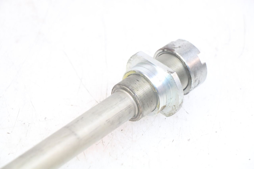 photo de SCHWINGARMACHSE KAWASAKI Z 750 (2007 - 2013) - Details der Befestigungspunkte